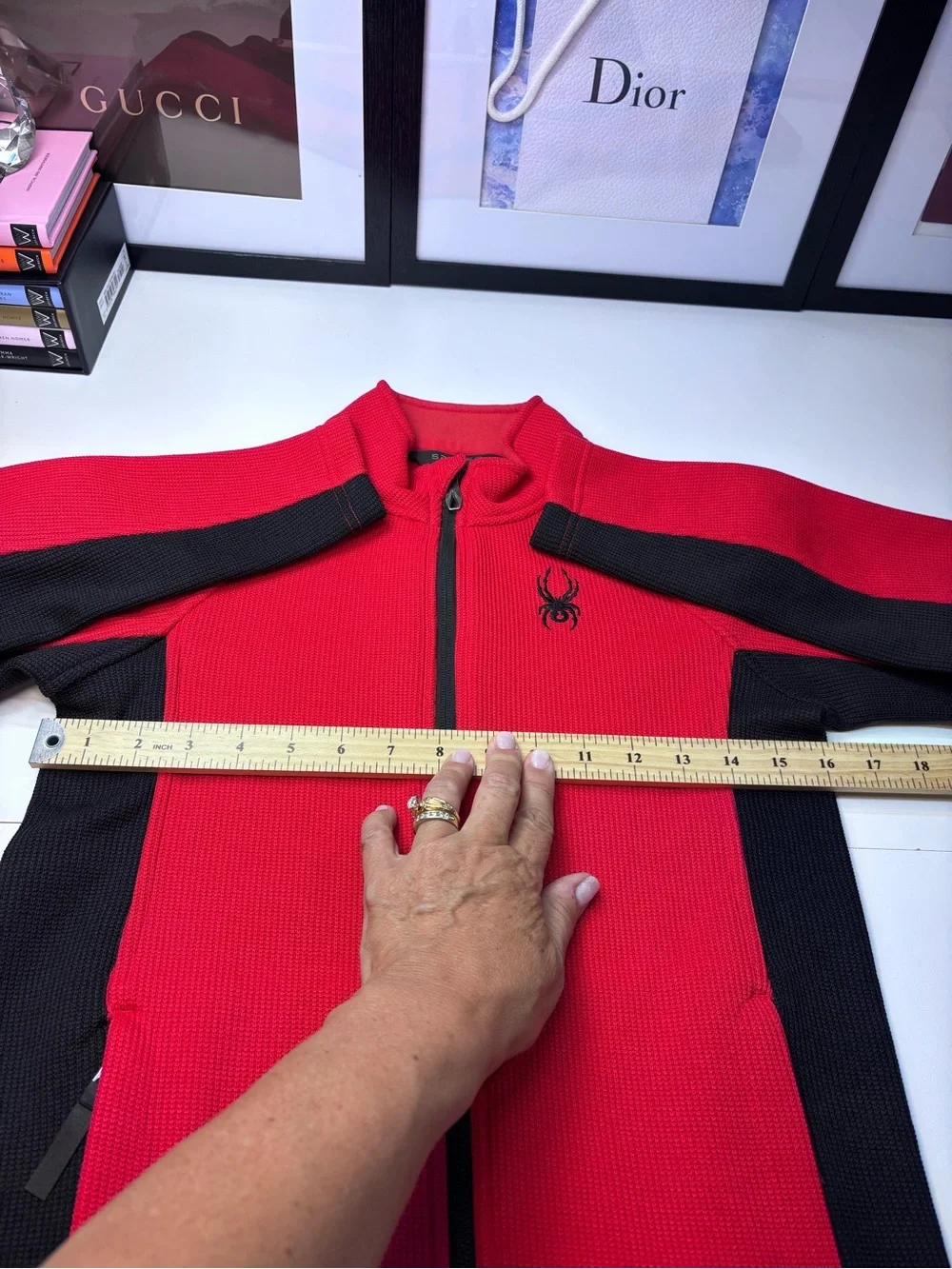 Spyder bold red